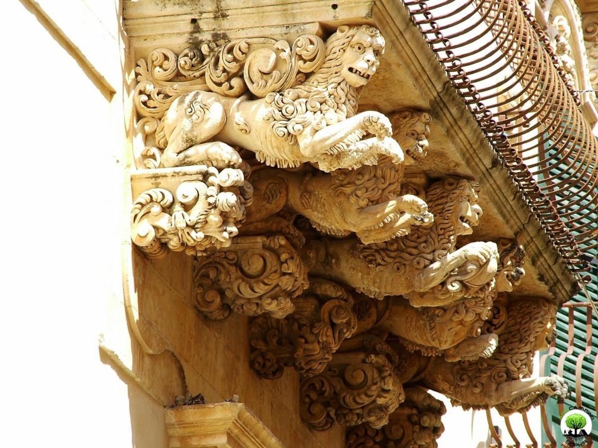 Astro Apartments With Direct Access On The Sea Of Noto Heritage Of Unesco Exterior photo