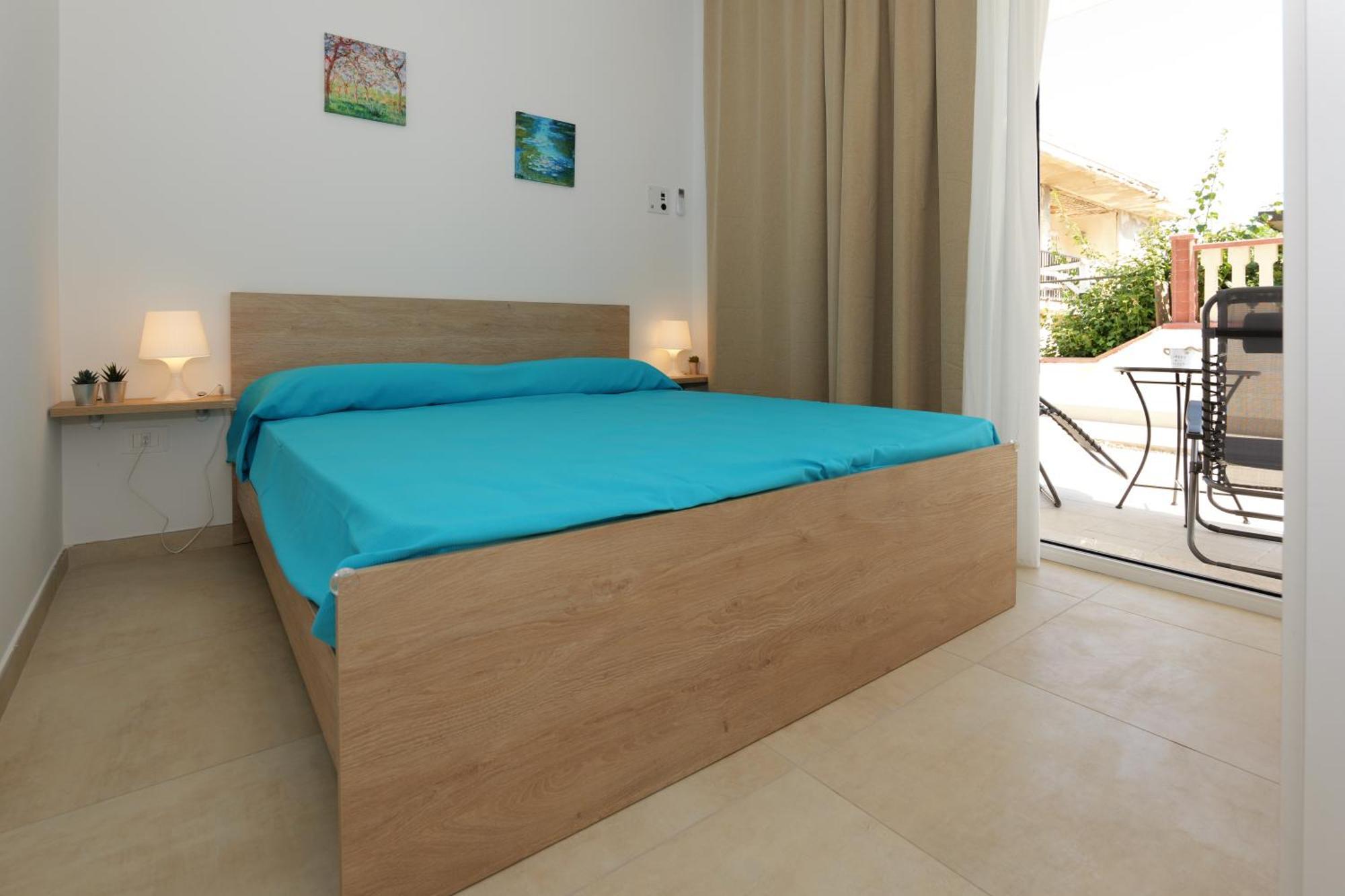 Astro Apartments With Direct Access On The Sea Of Noto Heritage Of Unesco Exterior photo
