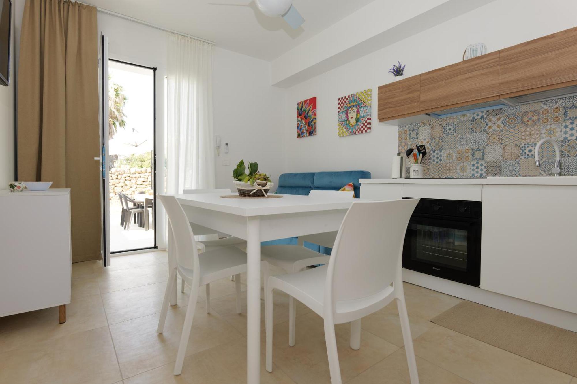 Astro Apartments With Direct Access On The Sea Of Noto Heritage Of Unesco Exterior photo